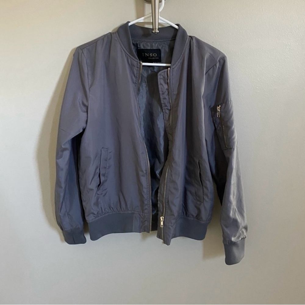 INSO Gray Bomber Jacket – Size Small – Like New Trendy Lightweight Jacket